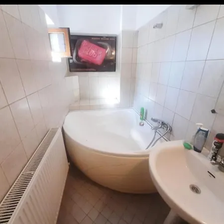 Хостел Comuna Penthouse Ultracentral